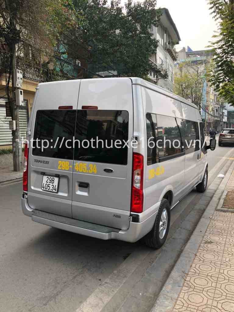 Kinh nghiệm chọn xe đưa đón đám cưới 16 chỗ Ford Transit